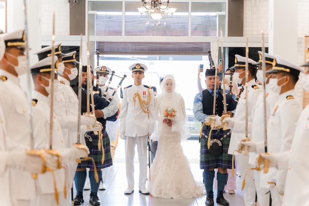 Make Your Wedding Unforgettable with the Sound of Bagpipes: KLPD's Expert Wedding Services